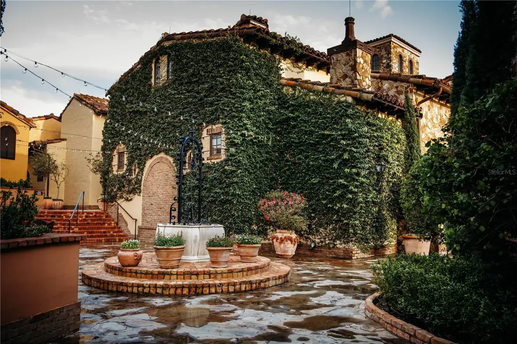 15353 Pendio Drive Bella Collina FL 34756