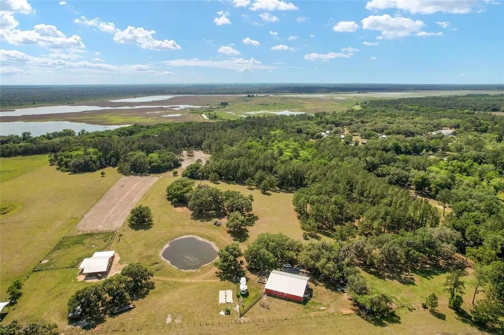 15120 SE 85th Street Ocklawaha FL 32179