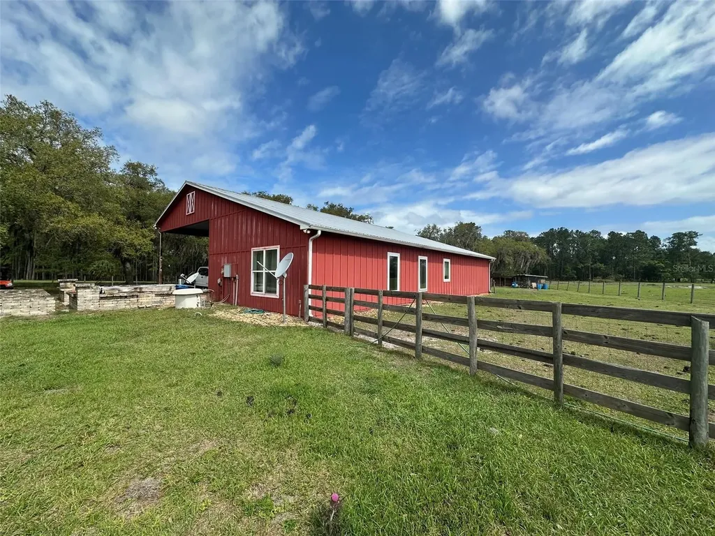 15120 SE 85th Street Ocklawaha FL 32179