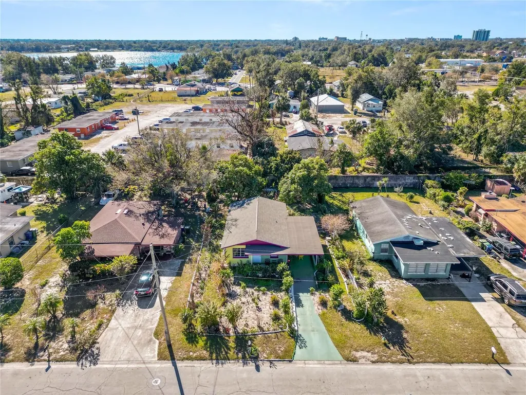 300 Avenue V NE Winter Haven FL 33881