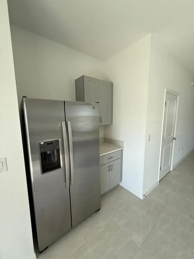 3208 Skyline Loop Kissimmee FL 34758