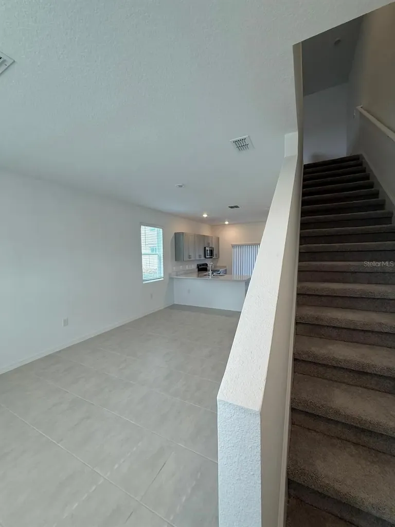 3208 Skyline Loop Kissimmee FL 34758
