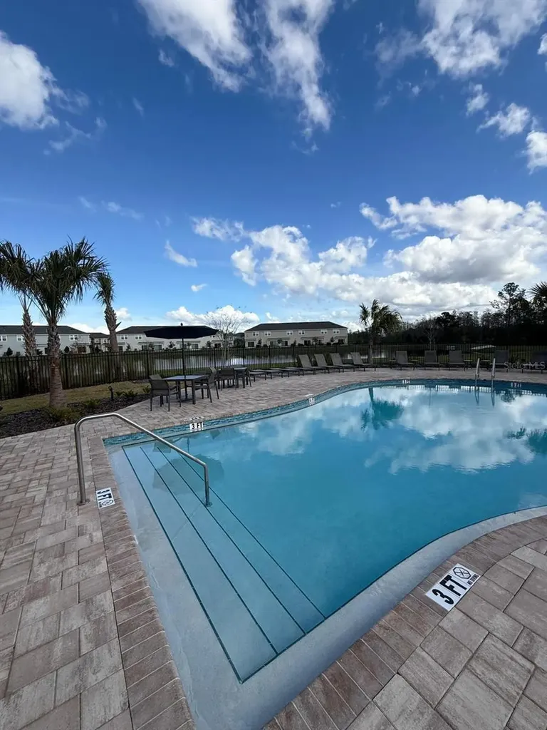 3208 Skyline Loop Kissimmee FL 34758