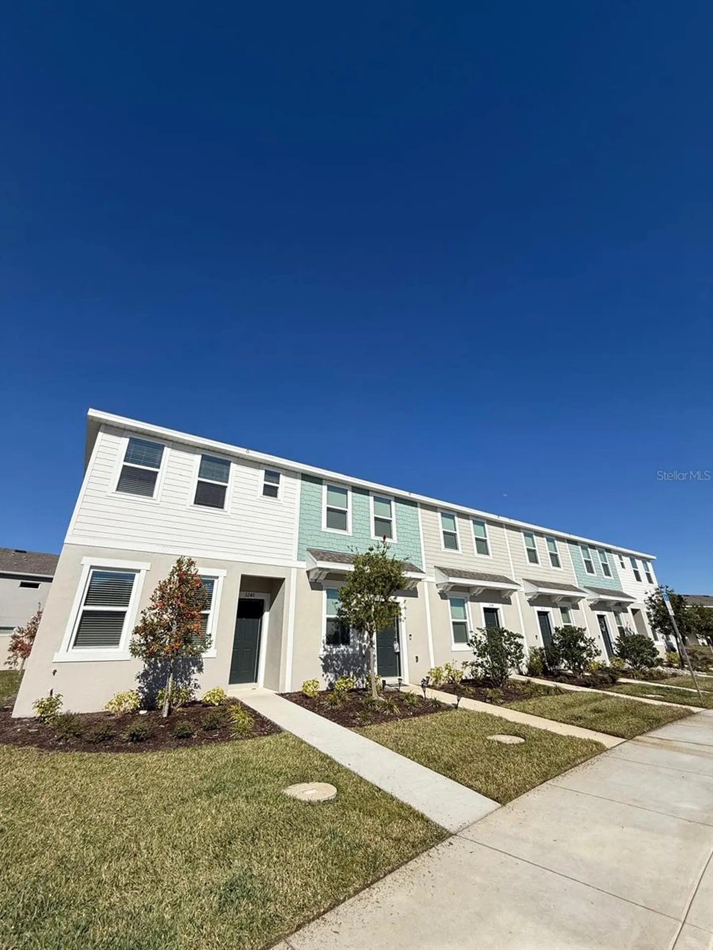 3208 Skyline Loop Kissimmee FL 34758