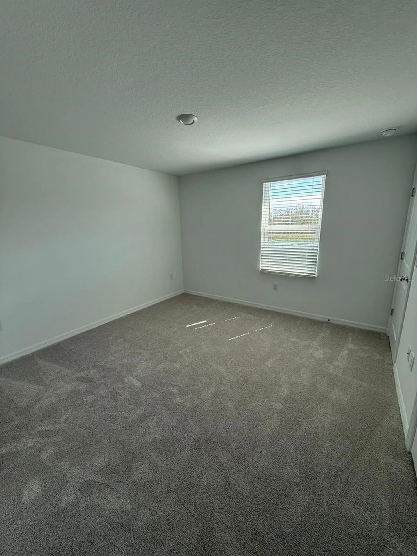 3208 Skyline Loop Kissimmee FL 34758