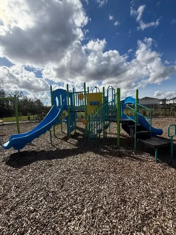 3208 Skyline Loop Kissimmee FL 34758