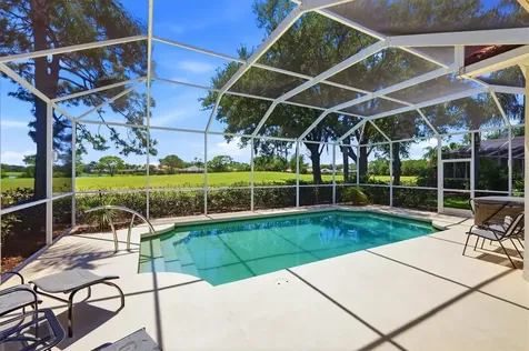 7316 Saint Georges Way University Park FL 34201