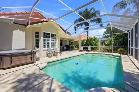 7316 Saint Georges Way University Park FL 34201