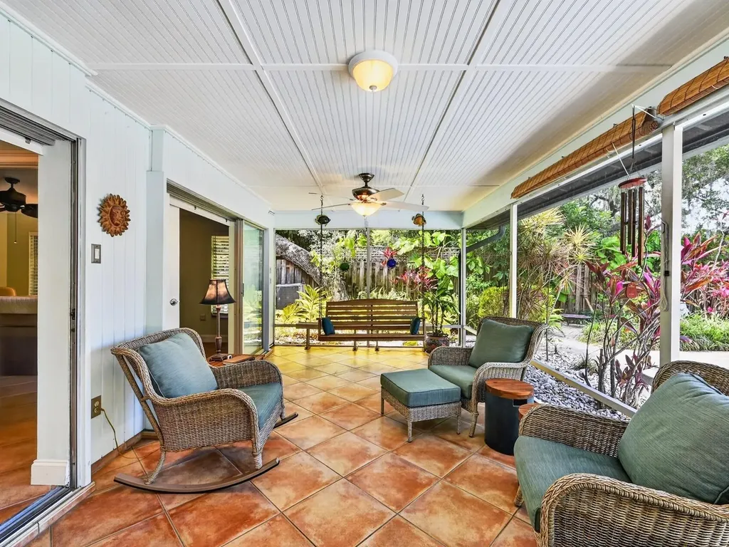2120 Robinson Avenue Sarasota FL 34232