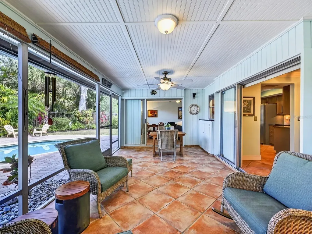 2120 Robinson Avenue Sarasota FL 34232