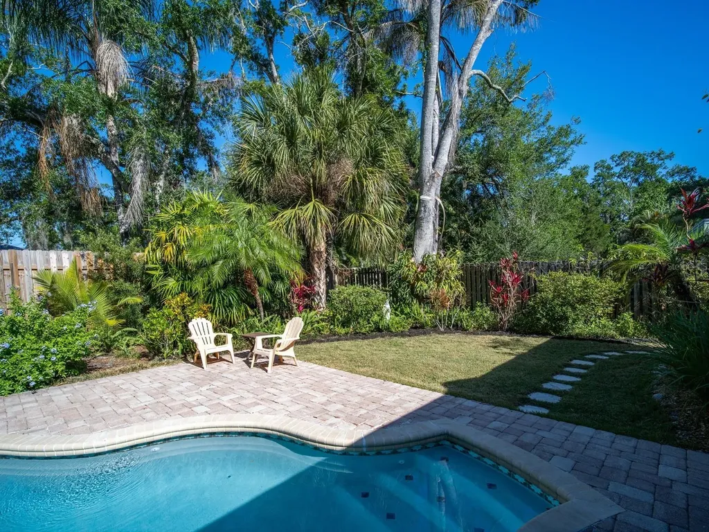 2120 Robinson Avenue Sarasota FL 34232