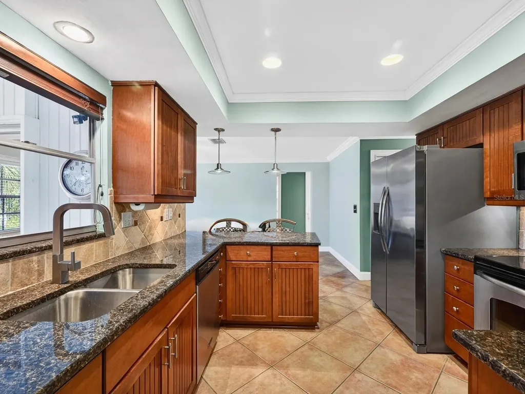 2120 Robinson Avenue Sarasota FL 34232