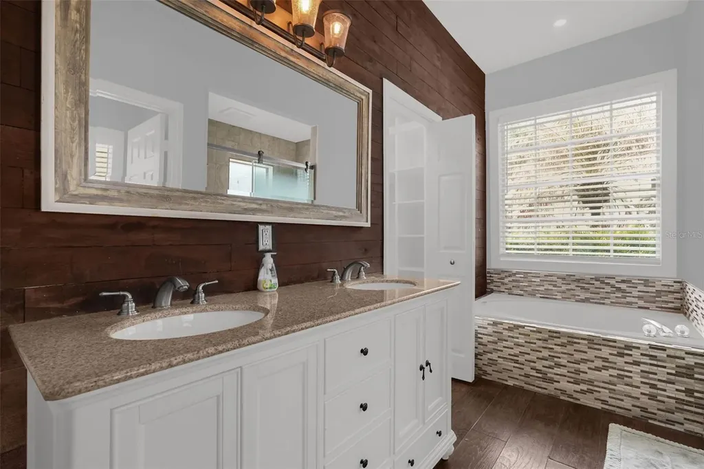 149 Imperial Oak Court Davenport FL 33896
