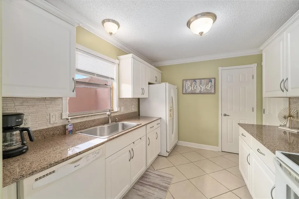 966 Avalon Avenue The Villages FL 32159