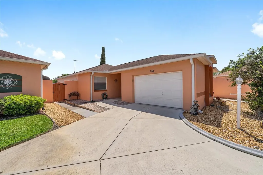 966 Avalon Avenue The Villages FL 32159