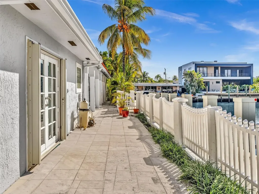 12904 Banyan Road North Miami FL 33181