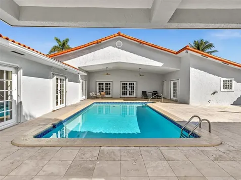 12904 Banyan Road North Miami FL 33181