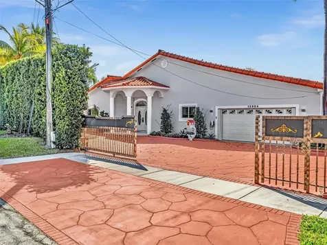 12904 Banyan Road North Miami FL 33181