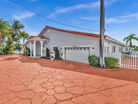 12904 Banyan Road North Miami FL 33181