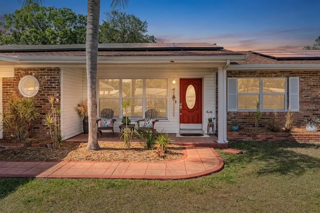 127 Connie Avenue Tampa FL 33613