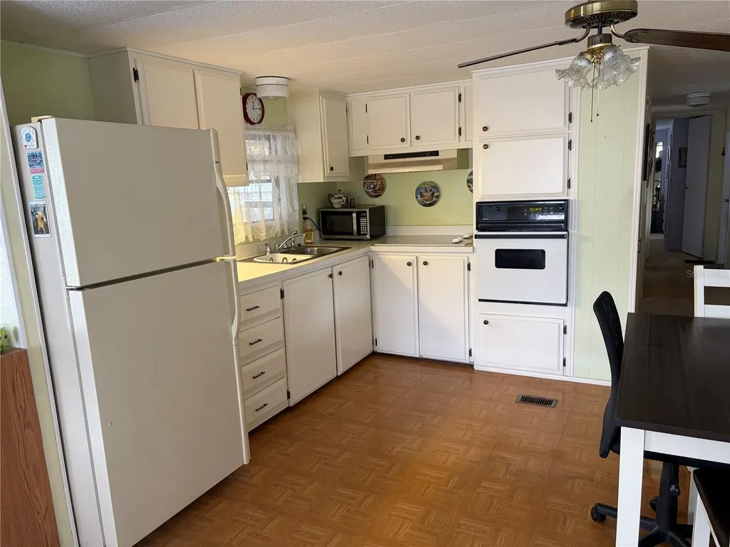 4833 Boca Raton Avenue Sarasota FL 34234