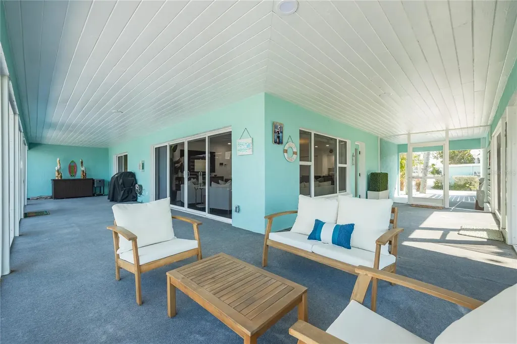 2630 N Beach Road Englewood FL 34223