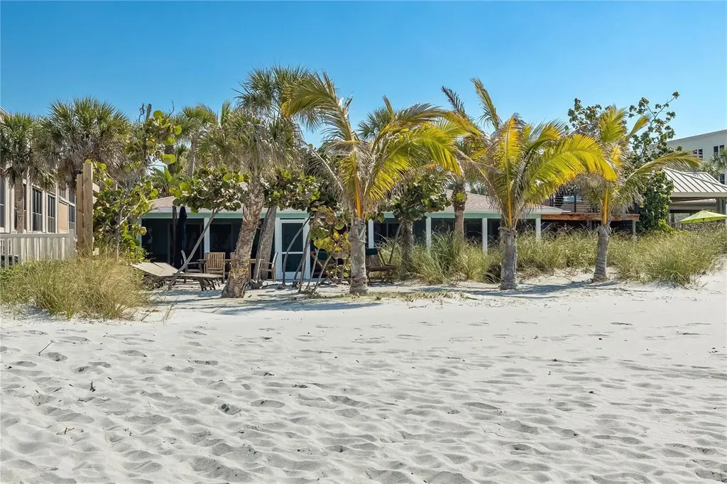 2630 N Beach Road Englewood FL 34223