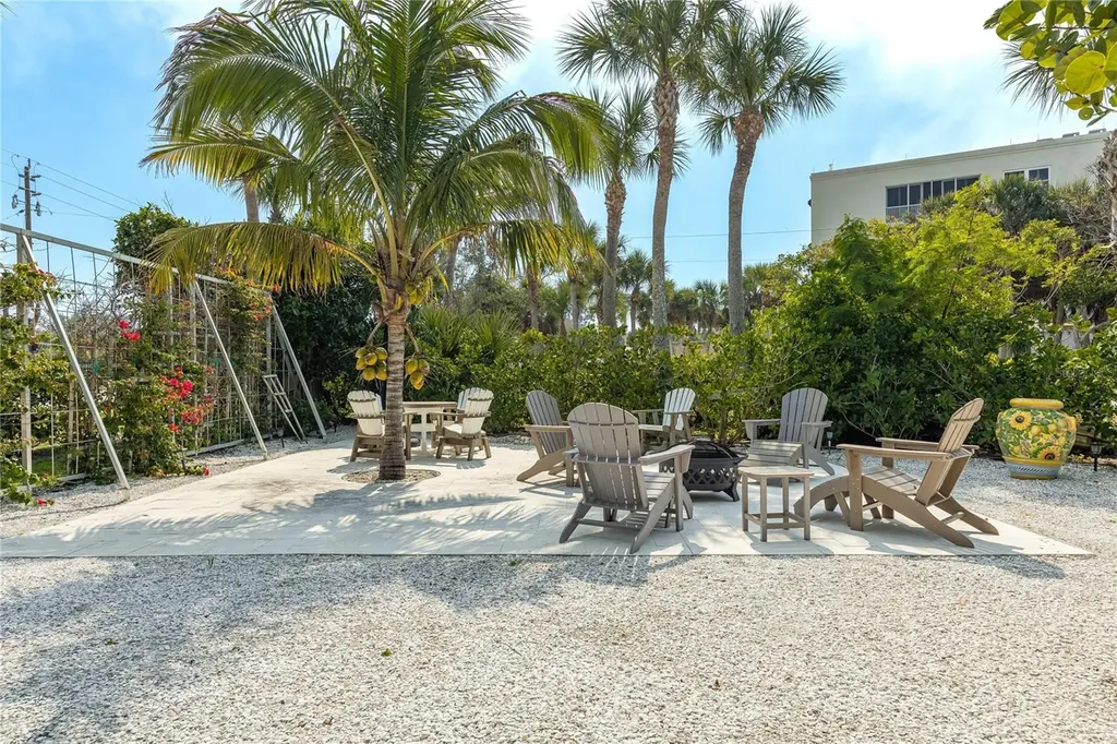 2630 N Beach Road Englewood FL 34223