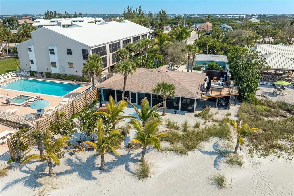 2630 N Beach Road Englewood FL 34223