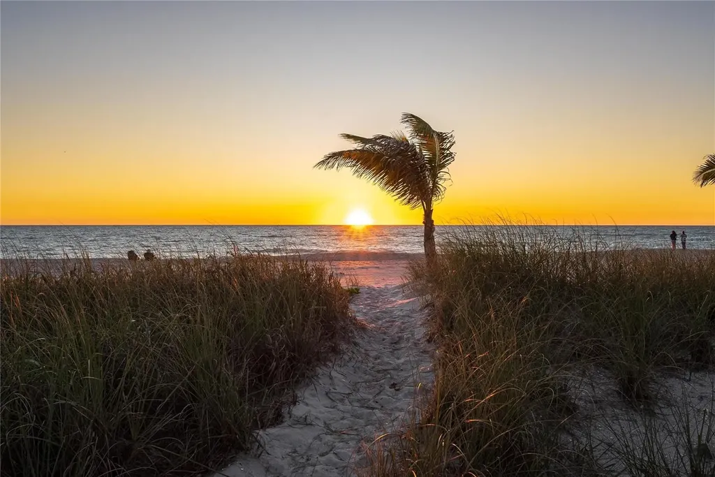 2630 N Beach Road Englewood FL 34223