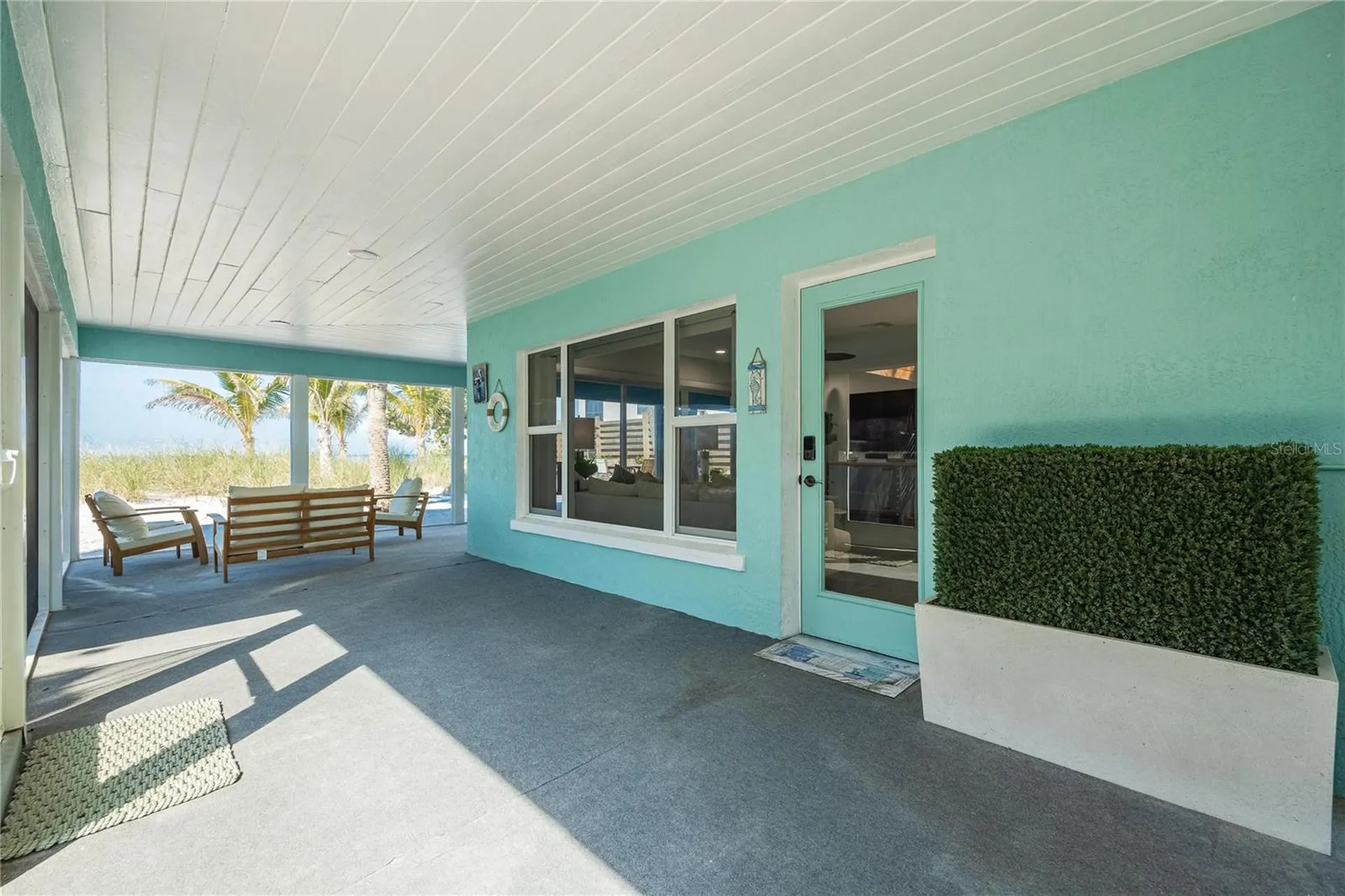 2630 N Beach Road Englewood FL 34223