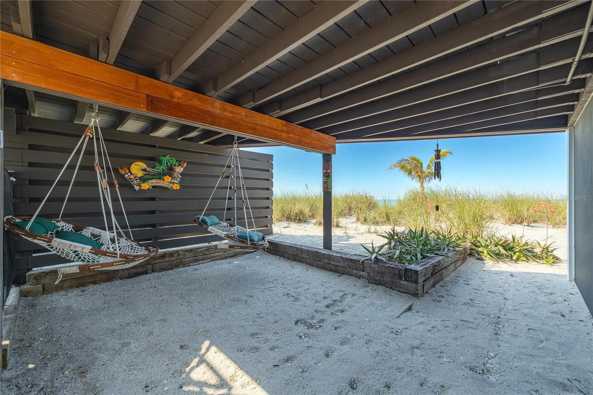 2630 N Beach Road Englewood FL 34223