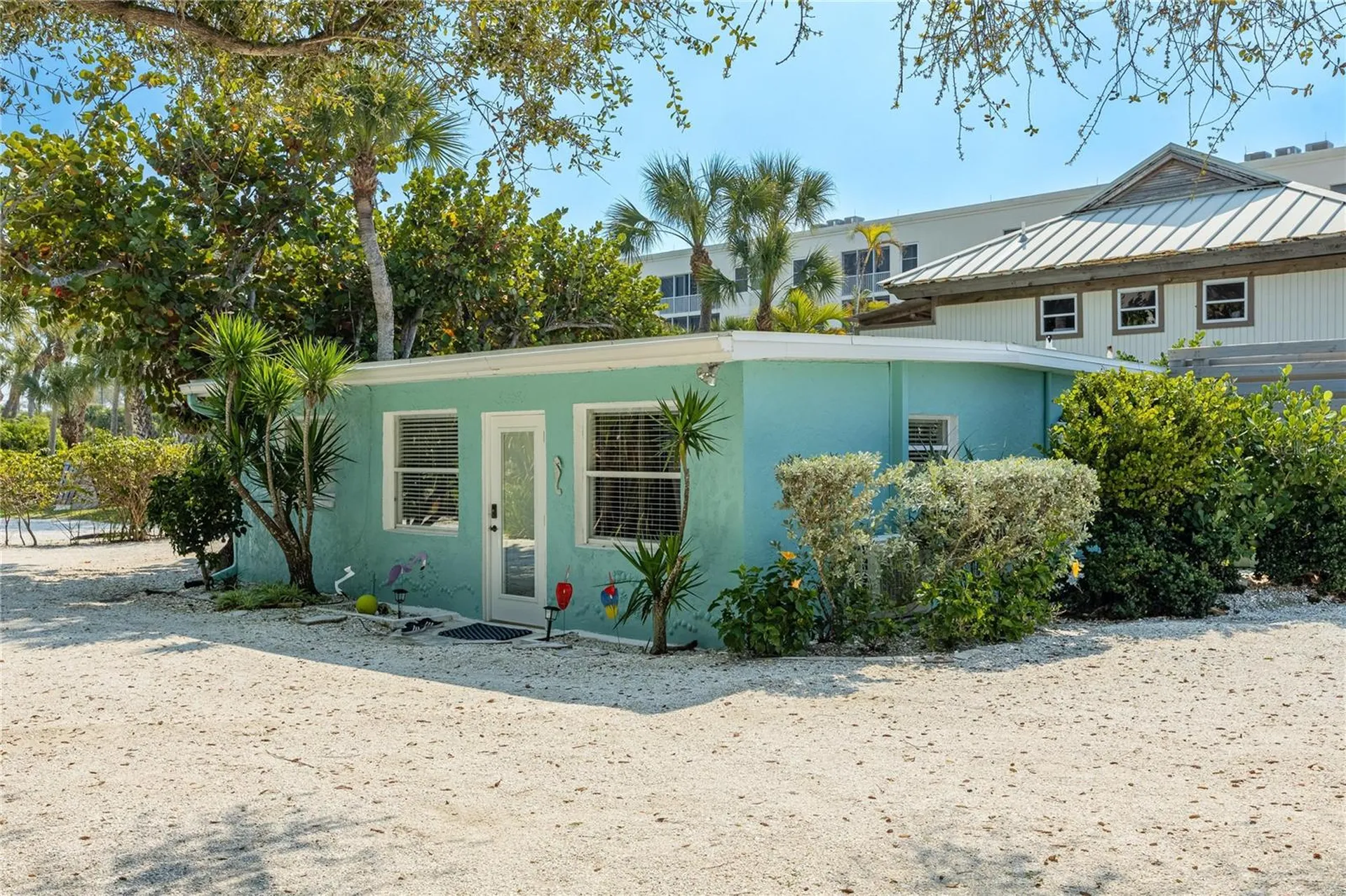 2630 N Beach Road Englewood FL 34223