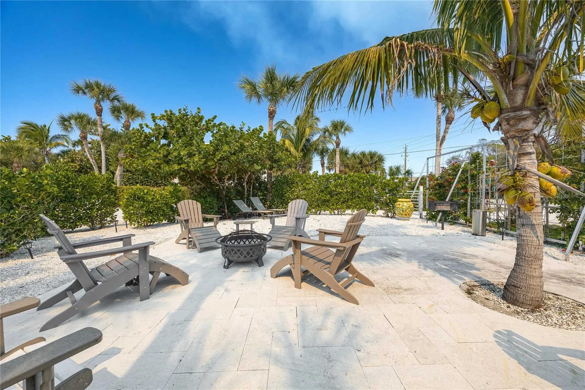 2630 N Beach Road Englewood FL 34223