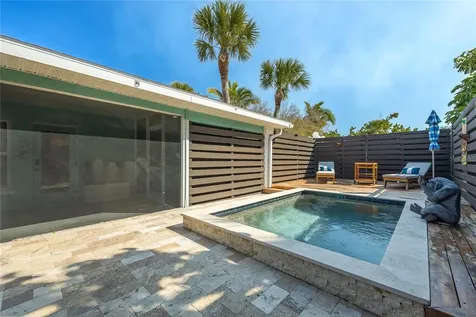 2630 N Beach Road Englewood FL 34223