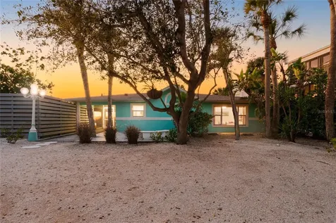 2630 N Beach Road Englewood FL 34223