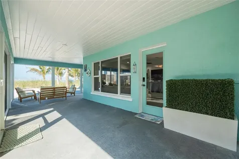 2630 N Beach Road Englewood FL 34223