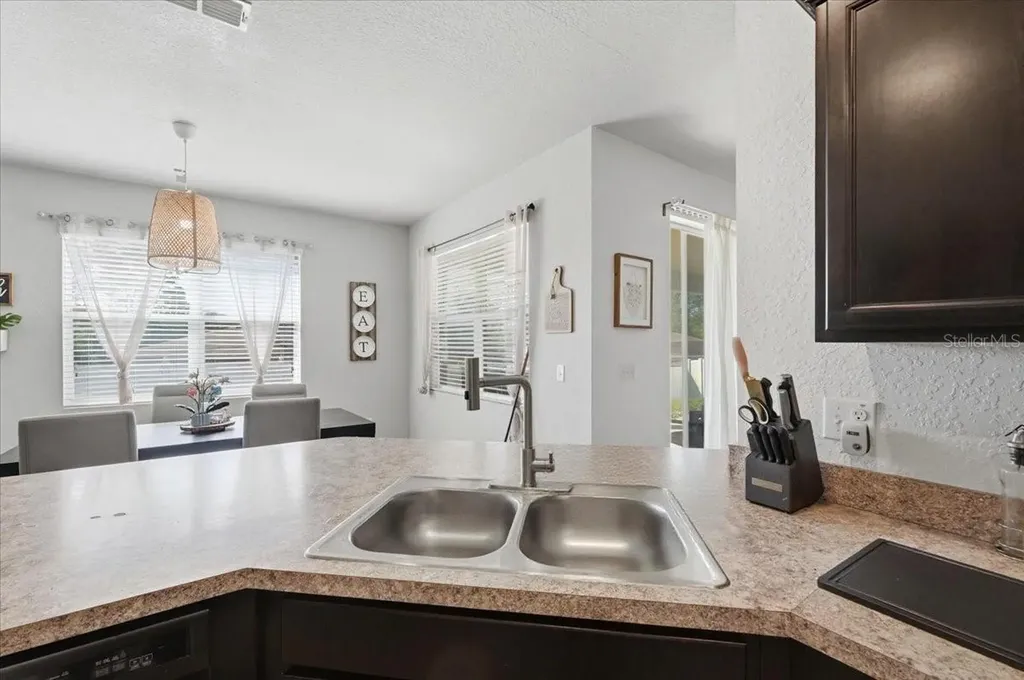 219 Maple Drive Kissimmee FL 34759