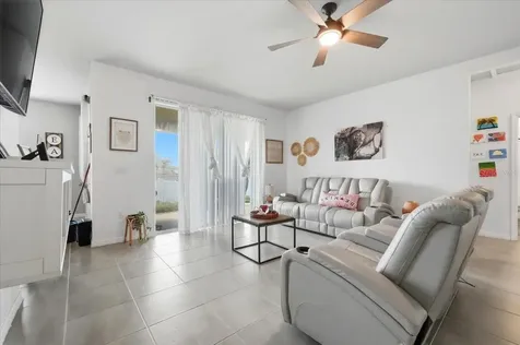 219 Maple Drive Kissimmee FL 34759