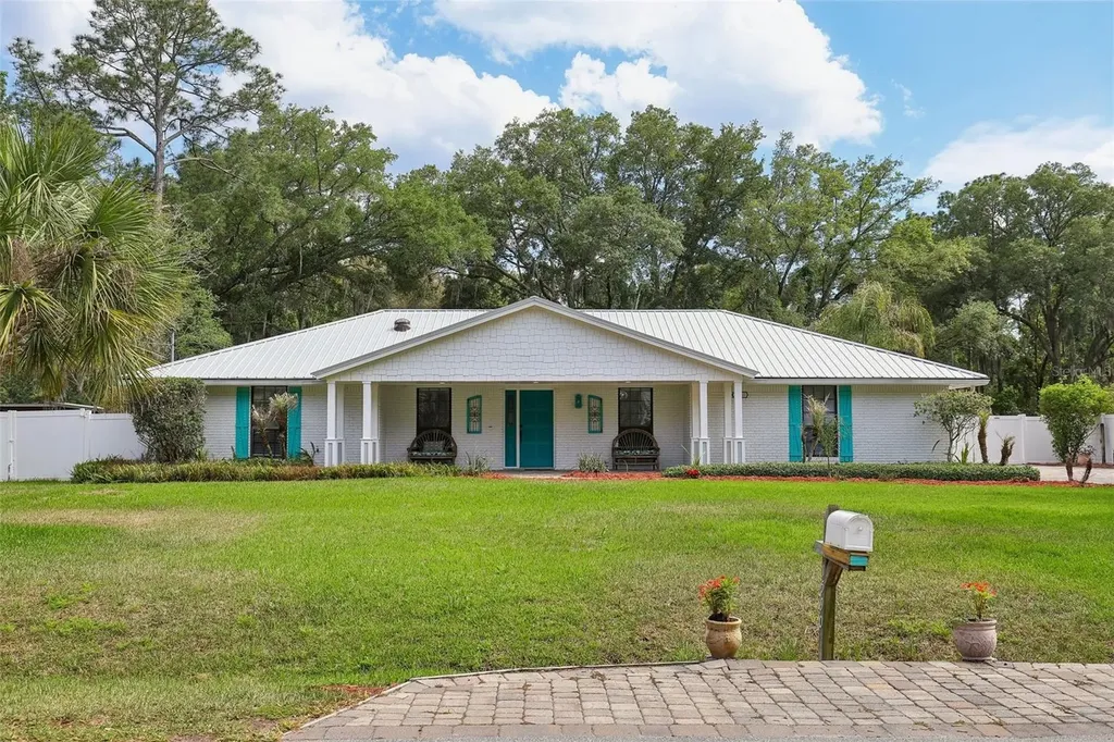 1590 Pitch Pine Avenue St Johns FL 32259