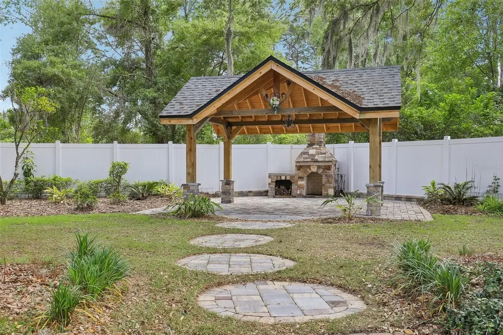 1590 Pitch Pine Avenue St Johns FL 32259