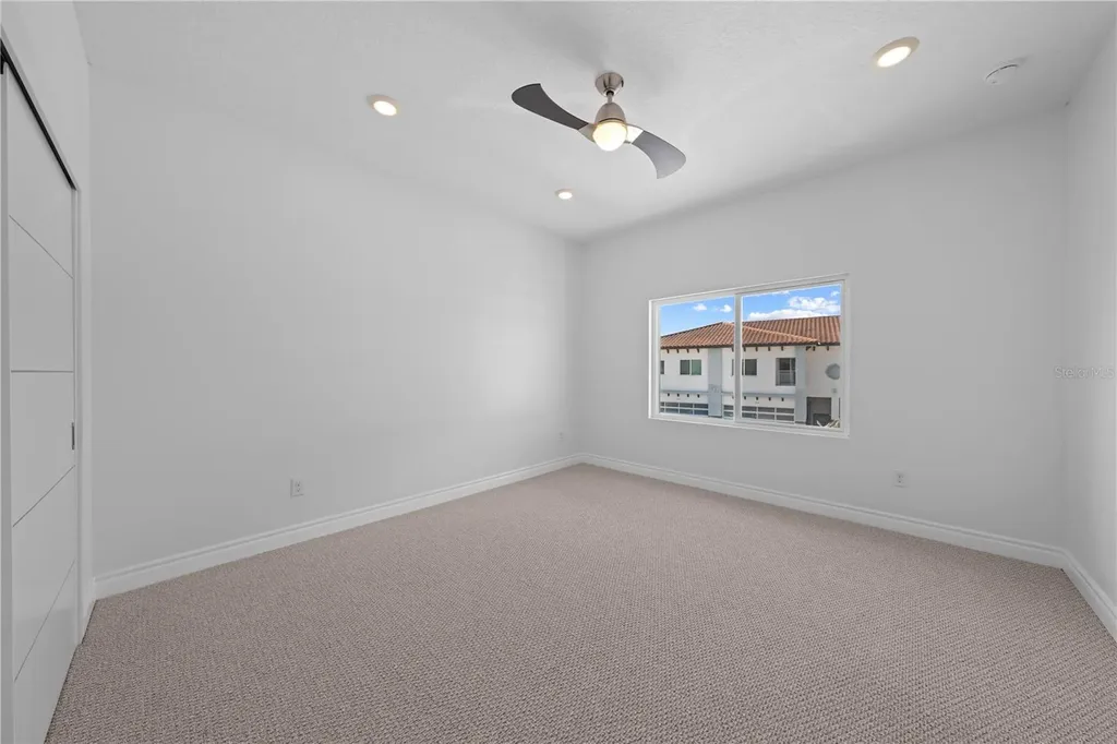 1935 Greenbriar Terrace Davenport FL 33837