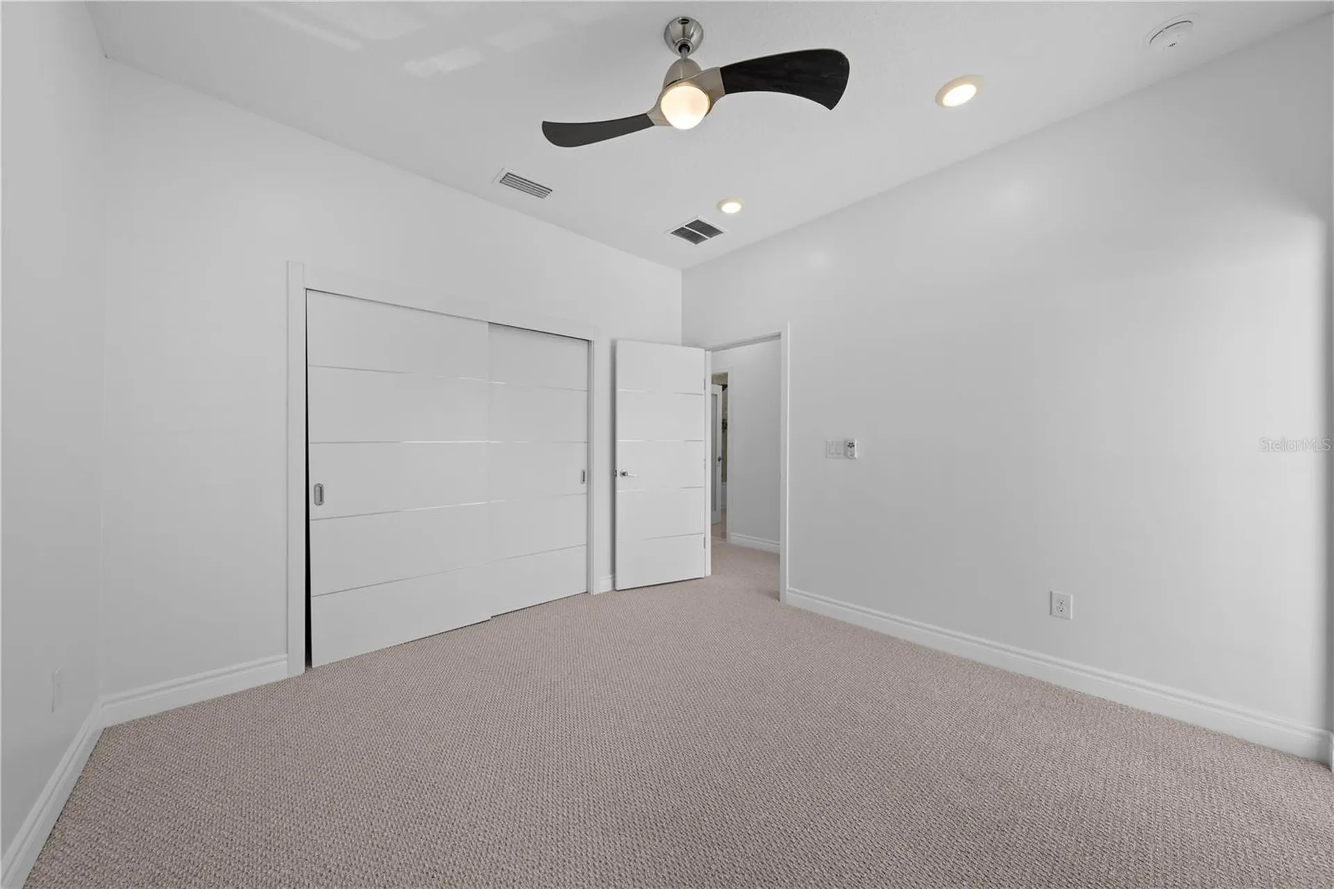 1935 Greenbriar Terrace Davenport FL 33837
