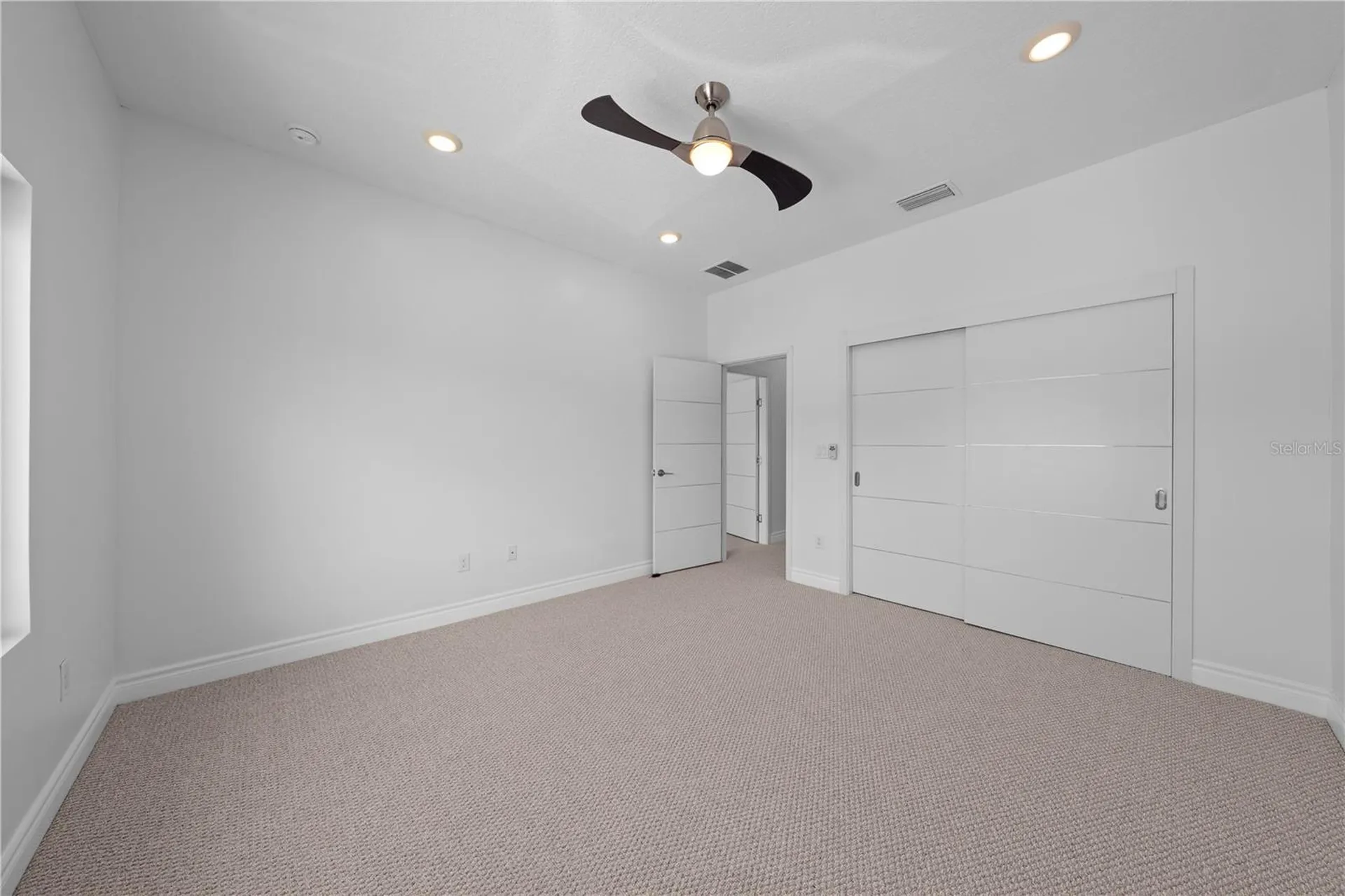 1935 Greenbriar Terrace Davenport FL 33837