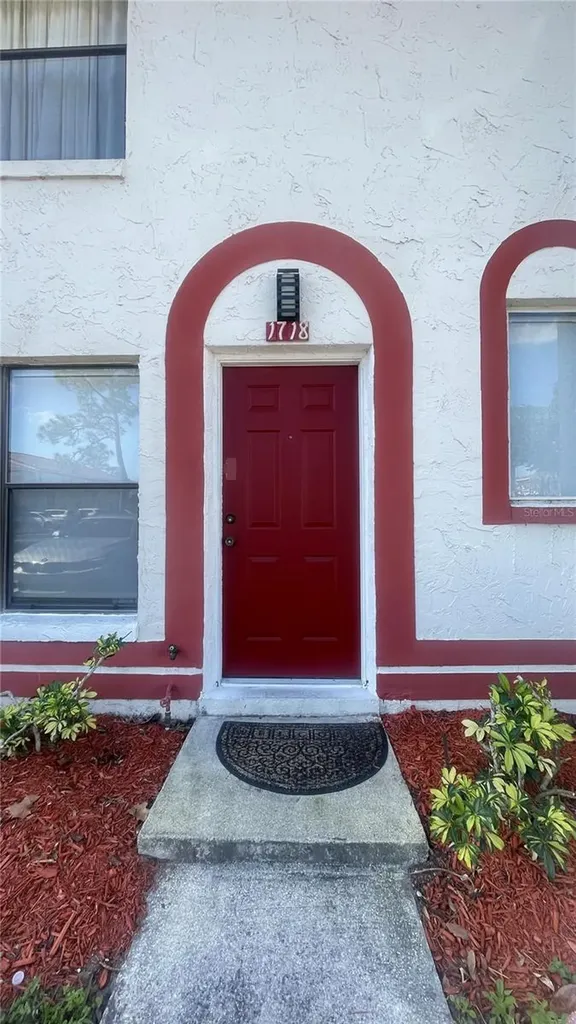 1718 Silver Creek Court Orlando FL 32807