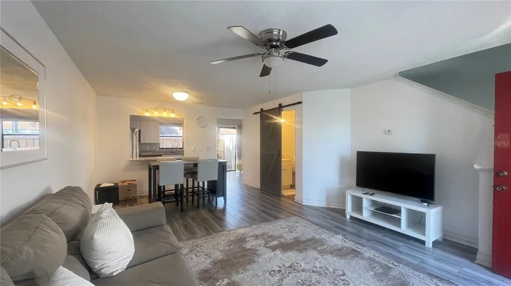 1718 Silver Creek Court Orlando FL 32807