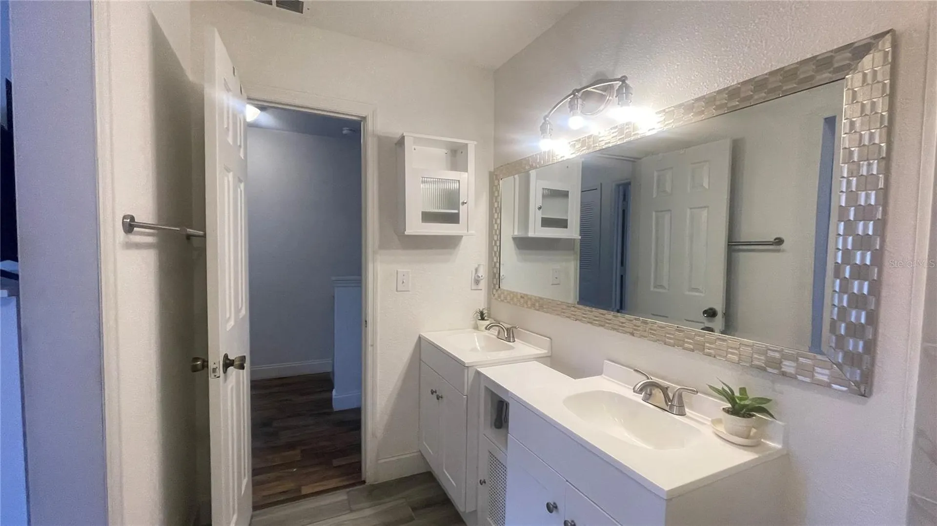1718 Silver Creek Court Orlando FL 32807