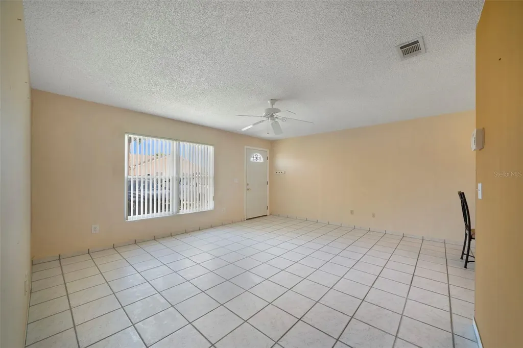 67 E Country Cove Way Kissimmee FL 34743