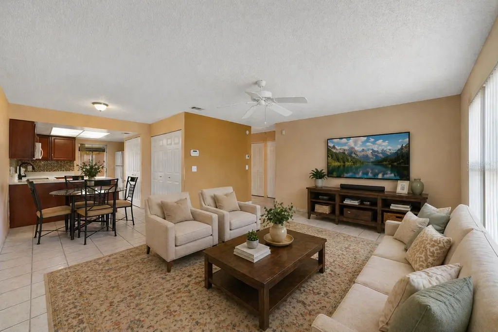 67 E Country Cove Way Kissimmee FL 34743