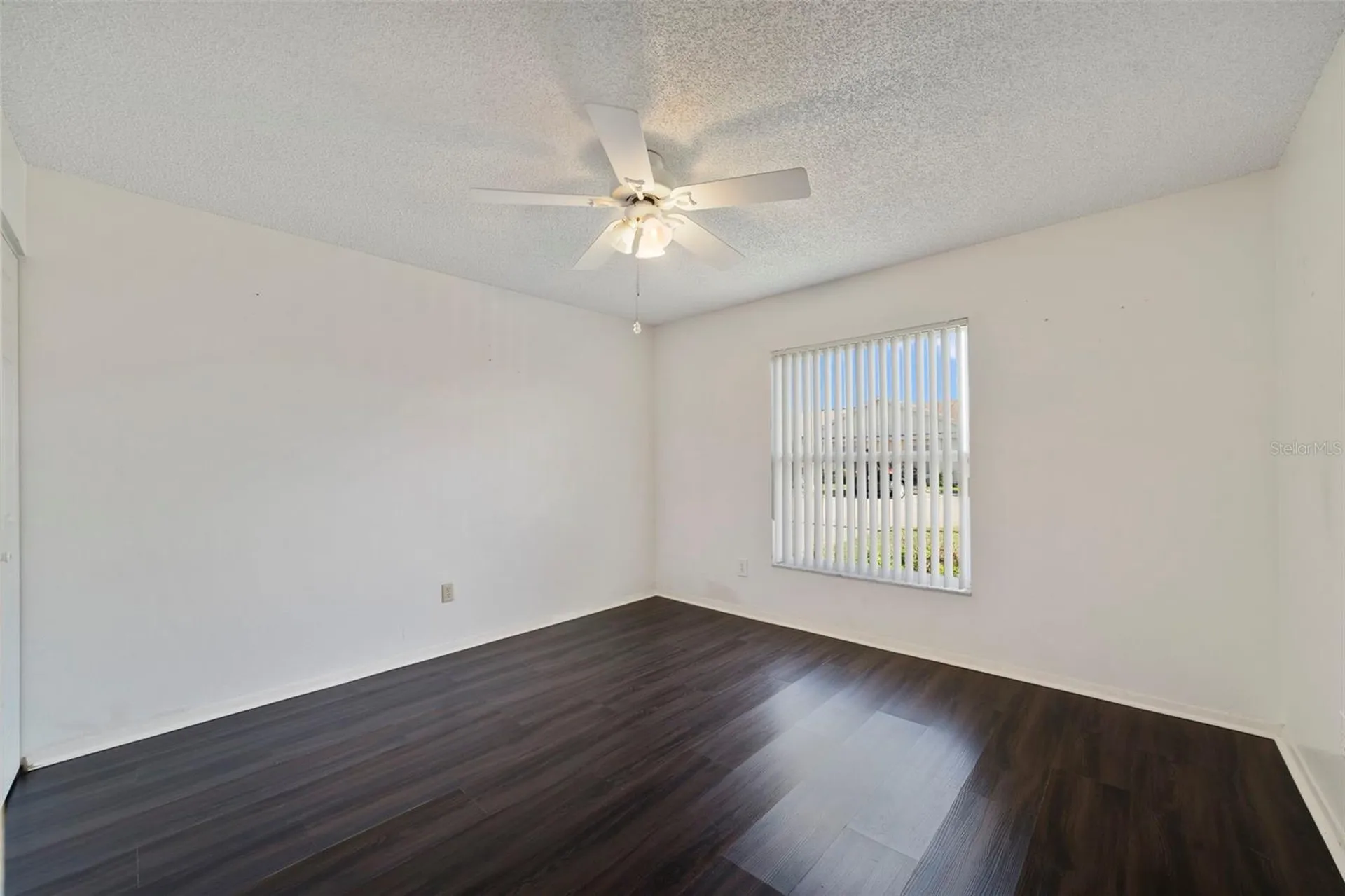 67 E Country Cove Way Kissimmee FL 34743